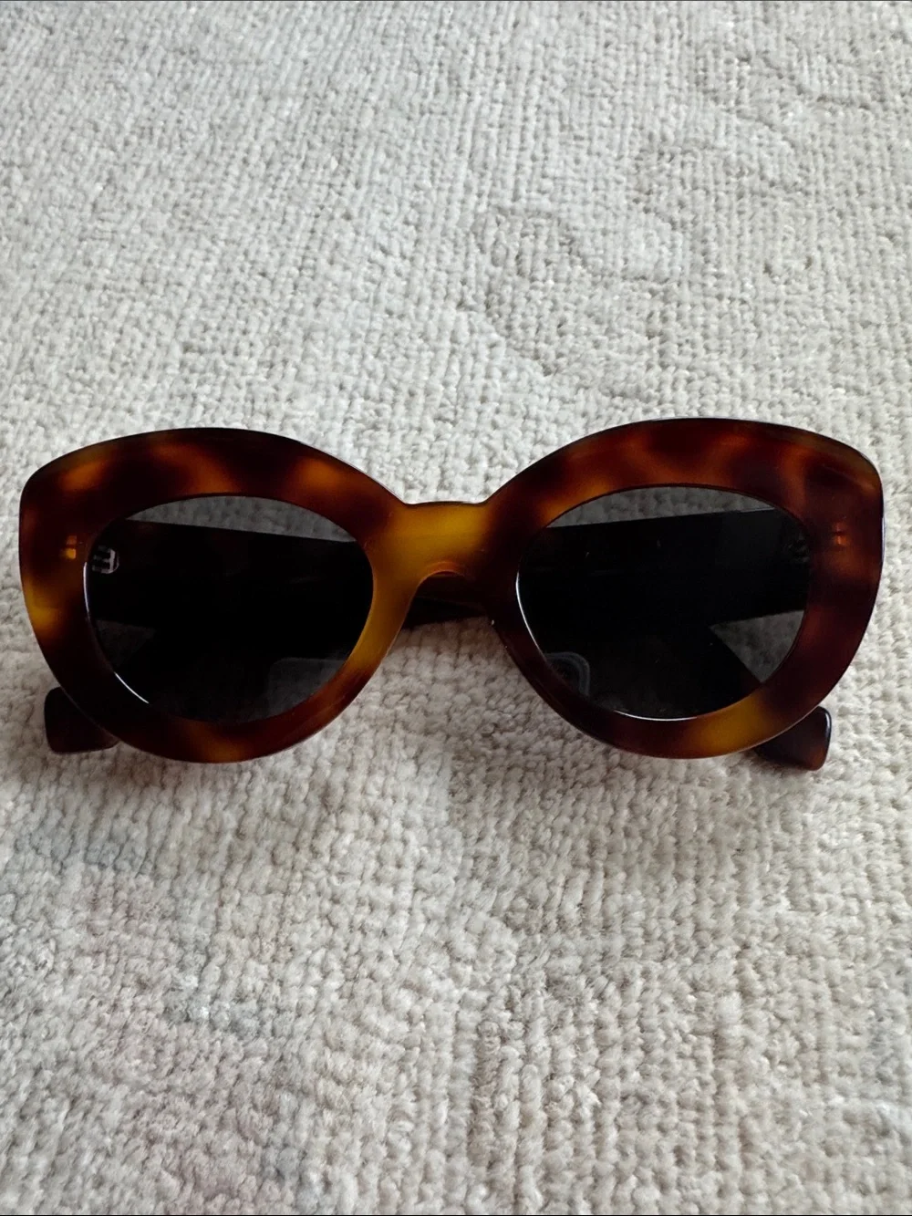 Loewe Cat Eye Sunglasses